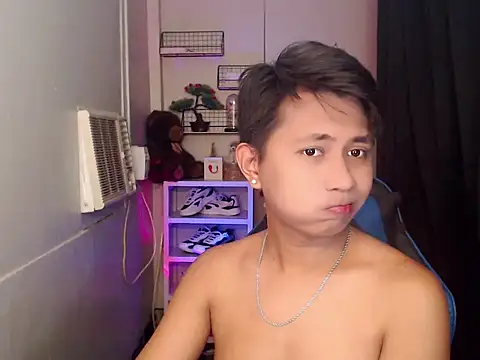 Snapshot of khael_moreno chatting on November 23, 11:04 pm khael moreno online show from November 23, 11:04 pm