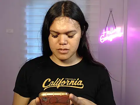 Snapshot of Miss_Ivanawolf chatting on February 23, 7:55 am Miss Ivanawolf online show from February 23, 7:55 am