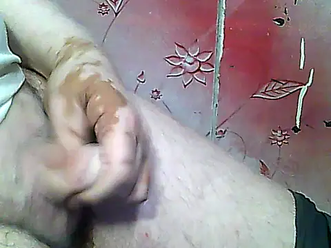 Snapshot of two_colour_cock chatting on November 8, 8:07 pm two colour cock online show from November 8, 8:07 pm