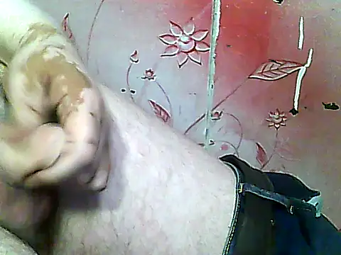 Snapshot of two_colour_cock chatting on November 14, 9:13 pm two colour cock online show from November 14, 9:13 pm