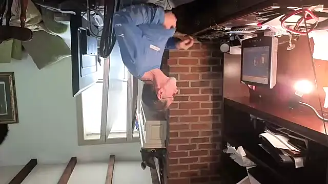 Snapshot of CDforU chatting on October 7, 5:10 pm CDforU online show from October 7, 5:10 pm