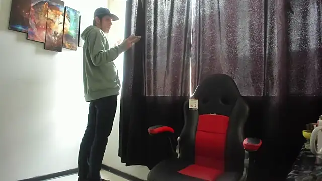 Snapshot of Jeff_Walton@xh chatting on November 29, 8:12 pm Jeff Waltonxh online show from November 29, 8:12 pm