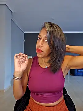 Goldenlace online show from November 16, 3:17 pm