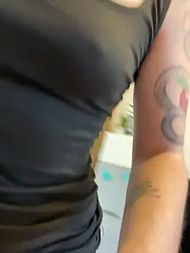 Daisy Michto Officiel online show from February 13, 8:59 am