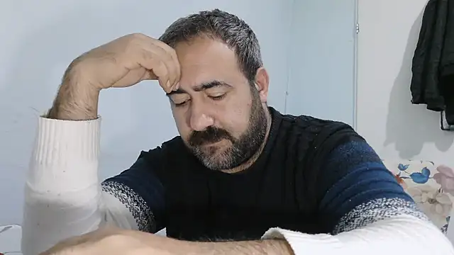 Snapshot of ZYXEL353 chatting on February 4, 10:26 pm ZYXEL353 online show from February 4, 10:26 pm