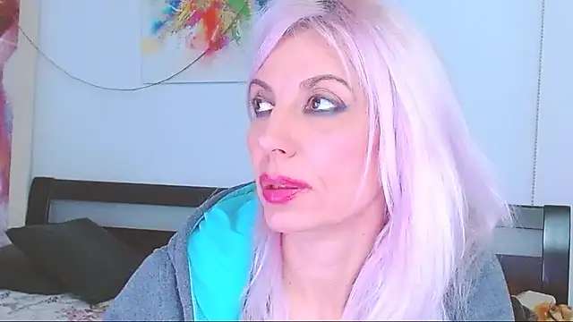 HoneyLara online show from February 25, 5:08 am