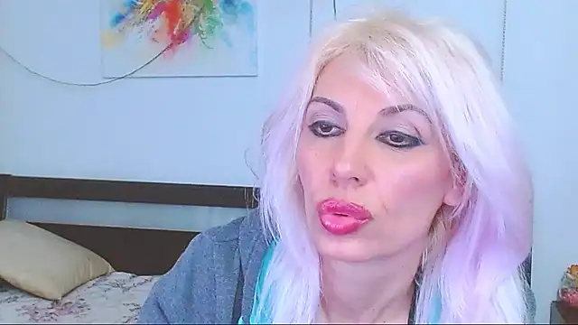 HoneyLara online show from March 21, 2:28 am