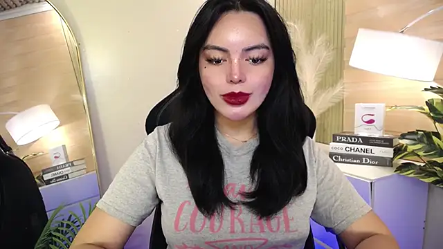 HotstuffCherrySummer online show from January 14, 8:41 am