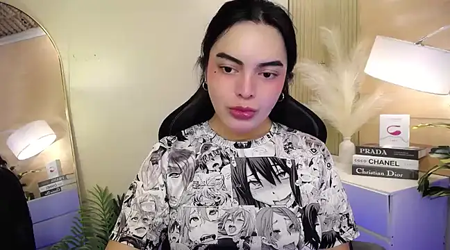 HotstuffCherrySummer online show from January 19, 5:26 am