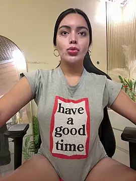 HotstuffCherrySummer online show from February 20, 9:54 am