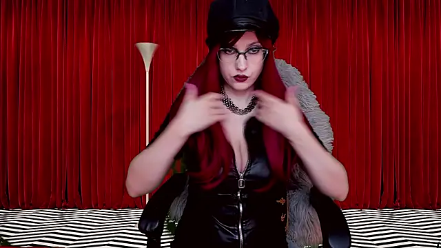 Snapshot of RoseBlooom chatting on March 13, 3:22 am RoseBlooom online show from March 13, 3:22 am