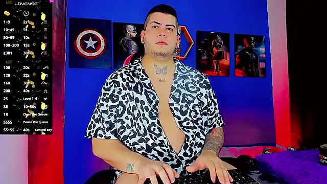 Snapshot of Thomas_chubbyxhot chatting on September 16, 3:51 am Thomas chubbyxhot online show from September 16, 3:51 am