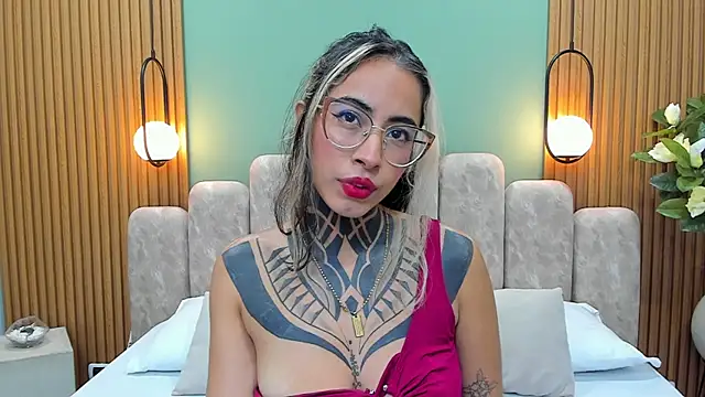 NicoleBlum online show from March 11, 3:56 pm