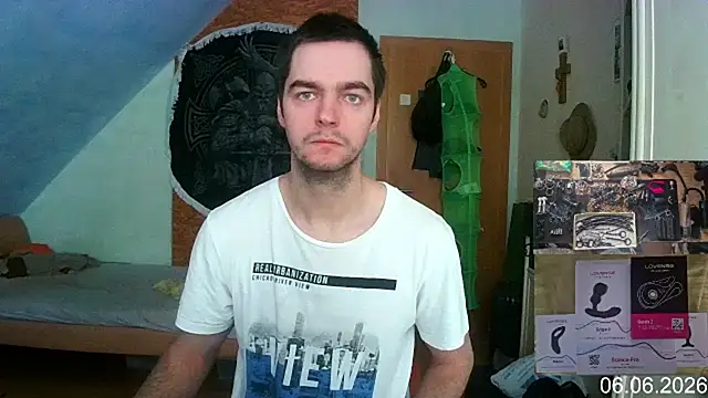 Chris23547 online show from June 6, 7:24 am