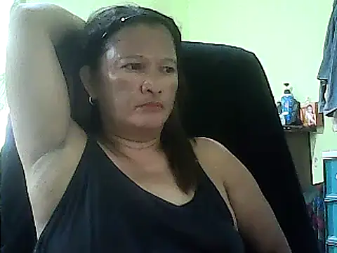 Snapshot of hott_scarlett chatting on January 20, 6:10 am hott scarlett online show from January 20, 6:10 am