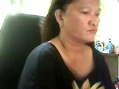 Snapshot of hott_scarlett chatting on January 23, 8:36 am hott scarlett online show from January 23, 8:36 am