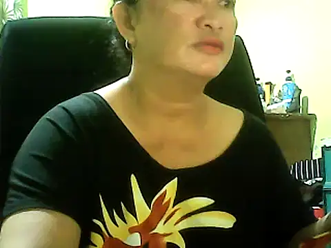 Snapshot of hott_scarlett chatting on March 21, 1:56 pm hott scarlett online show from March 21, 1:56 pm