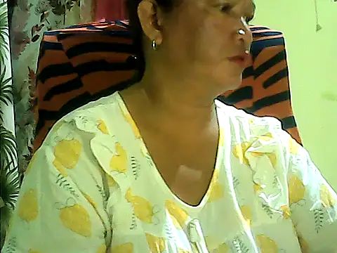 hott scarlett online show from May 20, 1:06 pm