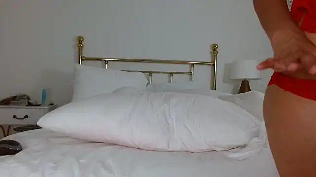 xxxvibesxo online show from March 31, 3:30 am