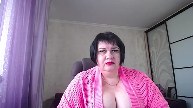 JuicyLady Di online show from February 2, 12:13 pm