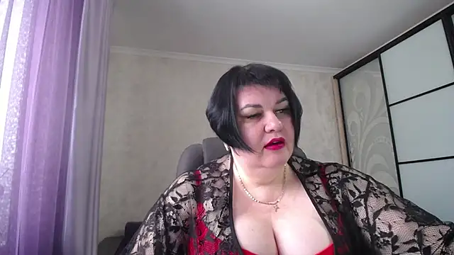 JuicyLady Di online show from February 8, 6:54 am