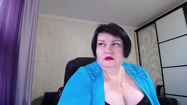 JuicyLady Di online show from October 23, 5:07 am