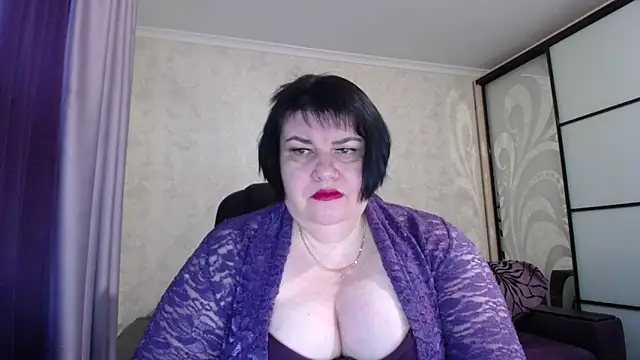 JuicyLady Di online show from December 19, 5:58 am