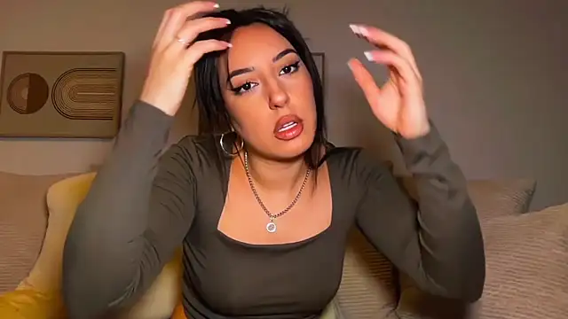 SissiVienna online show from April 12, 5:29 pm