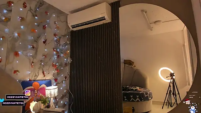 Katemoss70 online show from December 19, 12:23 pm