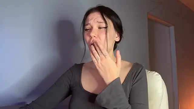 pinkdolly18 online show from March 6, 7:32 pm