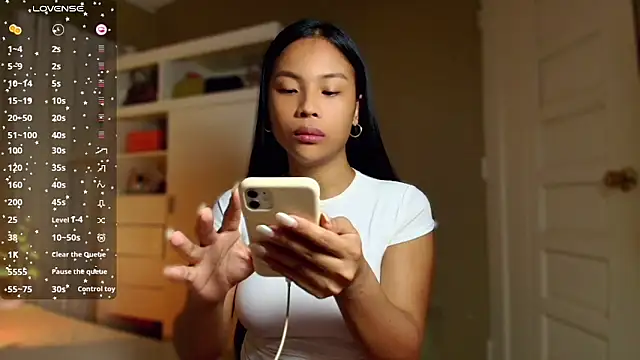 venusangelicxx online show from April 8, 12:10 am