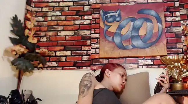 juicyCOCKeva online show from February 14, 5:51 am