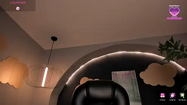 Snapshot of MartinnaBonnet chatting on March 11, 2:40 pm MartinnaBonnet online show from March 11, 2:40 pm