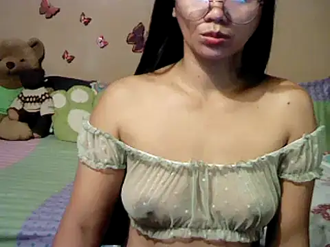 Snapshot of Mia_Rein chatting on February 23, 3:56 am Mia Rein online show from February 23, 3:56 am