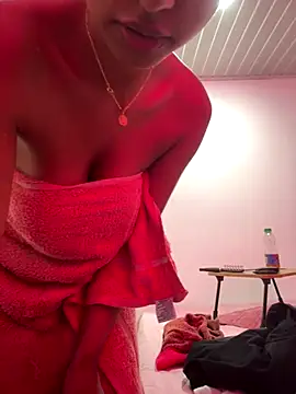 Snapshot of belaa_1 chatting on December 13, 7:53 pm belaa 1 online show from December 13, 7:53 pm