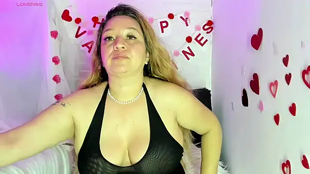 AndreaLombana online show from February 12, 12:33 pm