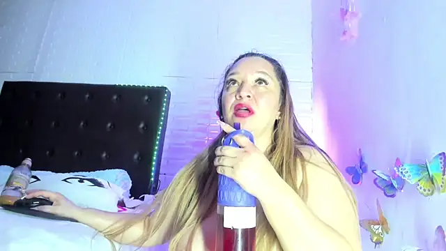 AndreaLombana online show from March 21, 3:01 am