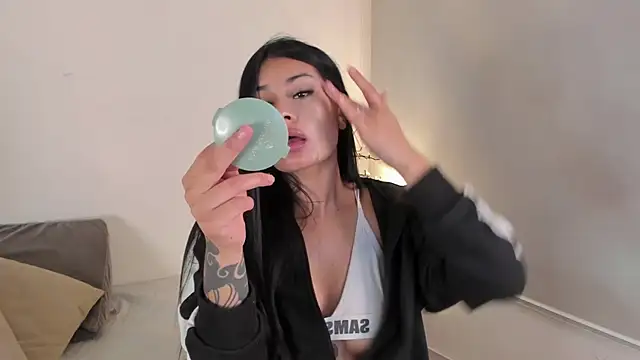 Snapshot of Cilie_lee chatting on January 24, 1:25 pm Cilie lee online show from January 24, 1:25 pm