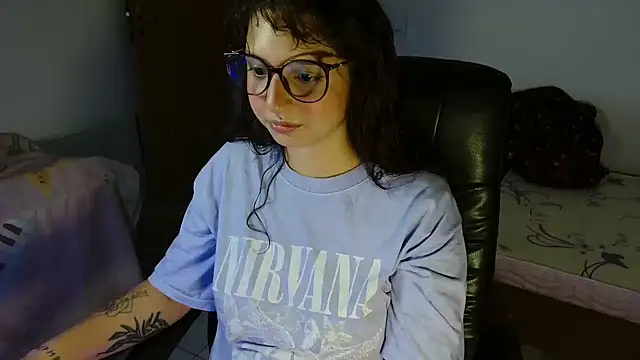 myamillor online show from January 6, 10:05 pm