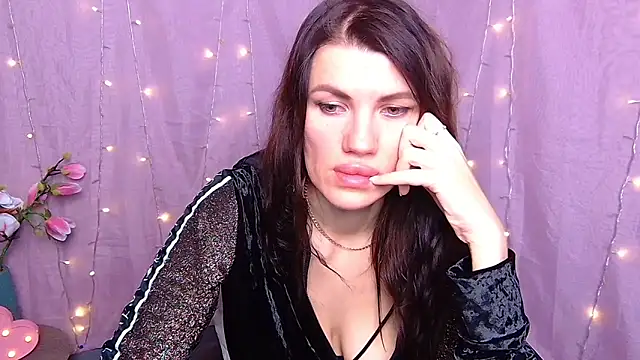 MilaLoona online show from March 3, 7:14 am