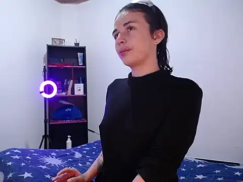 Cocain Atenea online show from January 3, 7:07 pm