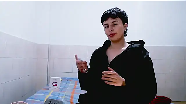 Snapshot of Cocain_Atenea chatting on April 23, 9:50 pm Cocain Atenea online show from April 23, 9:50 pm