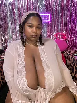 BigFineSelena online show from February 11, 10:31 am