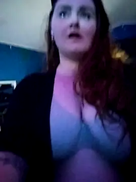 LunaaLovely online show from January 15, 5:49 pm