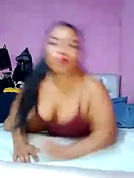 Snapshot of rosmery-navarro chatting on January 19, 2:47 am rosmery-navarro online show from January 19, 2:47 am