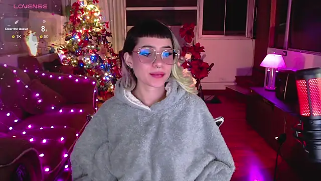 Aquamarinebubble online show from January 7, 7:52 am