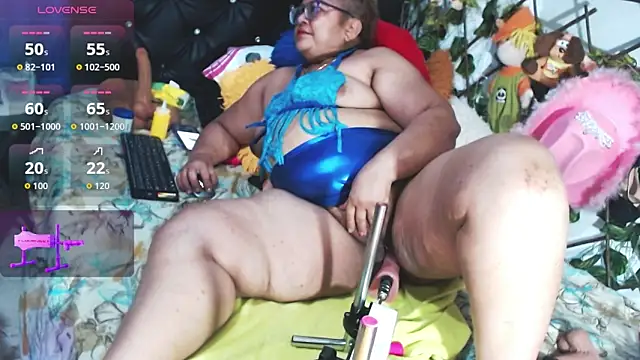 mature beautiful online show from March 25, 12:22 pm