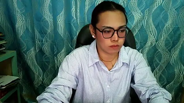 Your PrettyGirlxxx online show from September 9, 11:59 pm