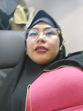 Hana    online show from March 31, 12:01 am