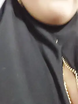 Hana    online show from April 8, 11:27 pm